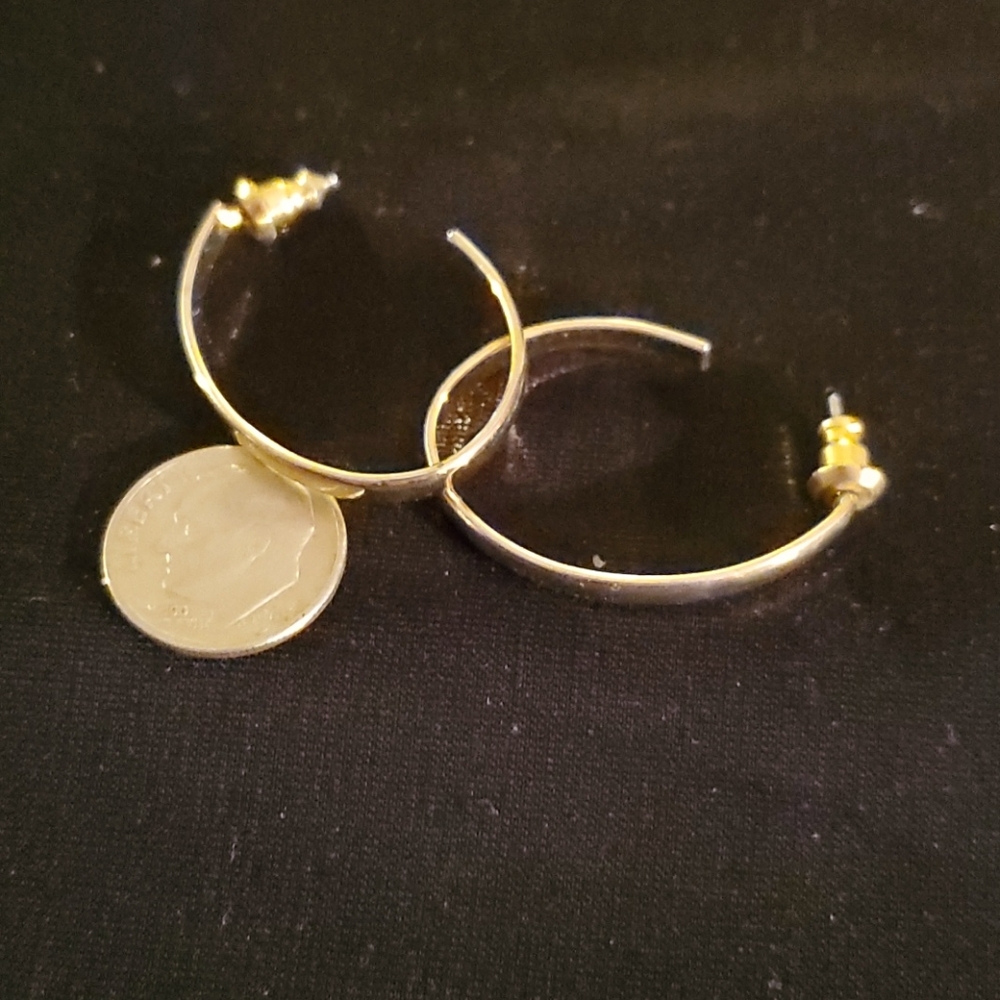 Earrings - Picture 4 of 4